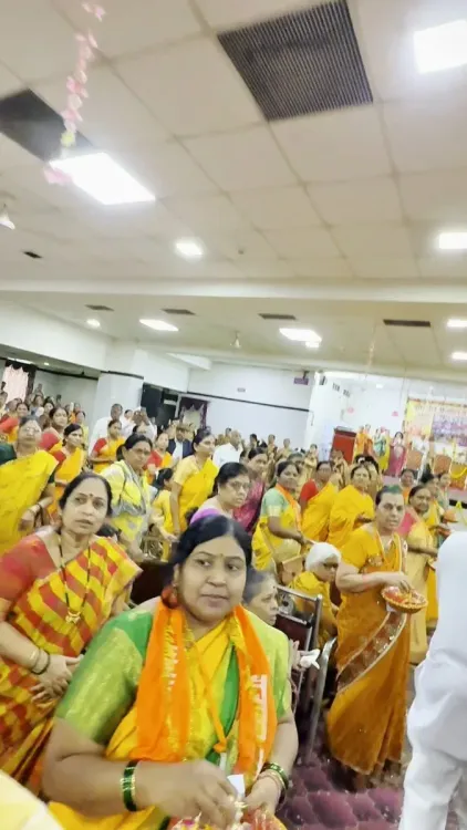 Gadkari attends Sant Gajanan Maharaj Pothi Parayan in Nagpur