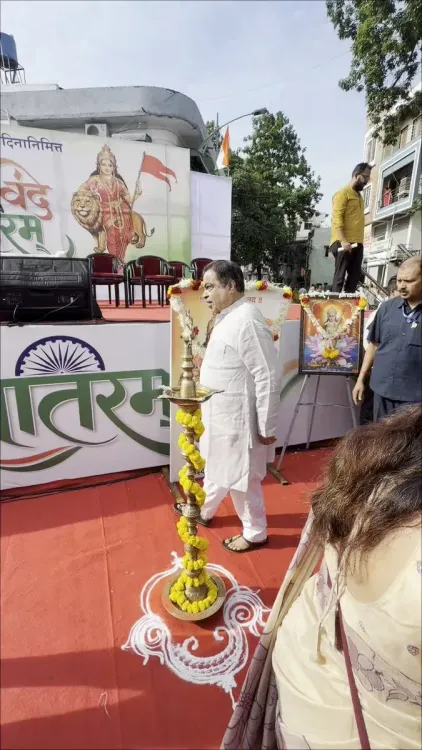 Gadkari joins 5,000 students in Vande Mataram chorus at Nagpur