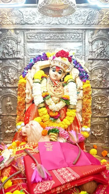 Gadkari joins Navratri celebrations across Nagpur