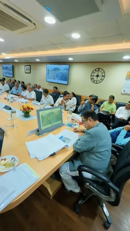 Gadkari Reviews 804 Km Ladakh Highway Quality, Orders Monsoon Prep
