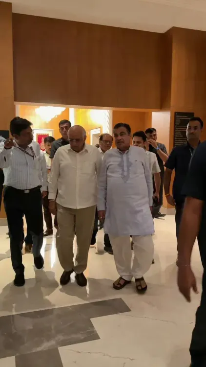 Gadkari Reviews Gujarat NH Projects With CM Bhupendra Patel