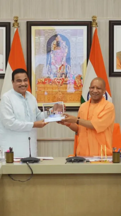 Gadkari Reviews UP Highway Projects With CM Yogi