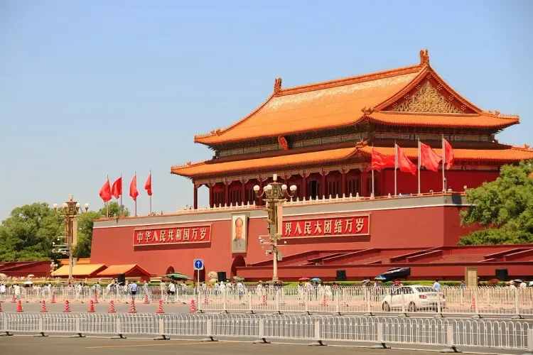 गैलप रिपोर्ट: चीन का वैश्विक नेतृत्व अमेरिका से आगे बढ़ा