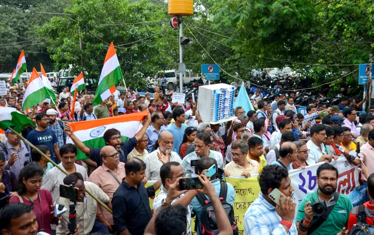 How Did the Gap in DA Rates for Central and Bengal Government Employees Widen?
