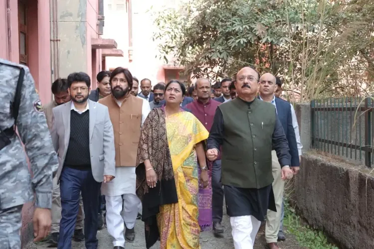 क्या दिल्ली सरकार गरीब परिवारों के सपने को पूरा करेगी? : रेखा गुप्ता