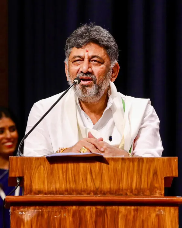 कर्नाटक में गैस संकट पर कैबिनेट बैठक: डीके शिवकुमार की गंभीर चेतावनी