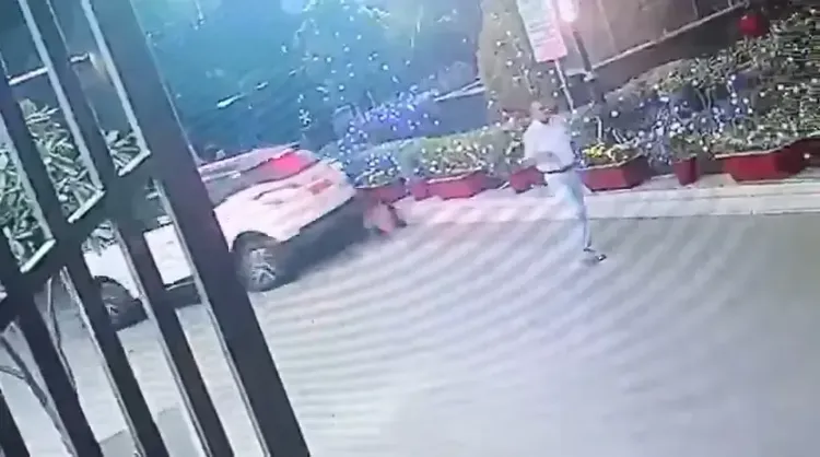 क्या ग्रेटर नोएडा में रैश ड्राइविंग से महिला पर चढ़ने का मामला गंभीर है?