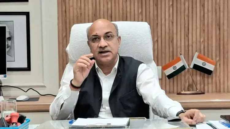 गौतमबुद्धनगर में औद्योगिक शांति के लिए हाई लेवल कमेटी ने आउटसोर्सिंग एजेंसियों को दी चेतावनी