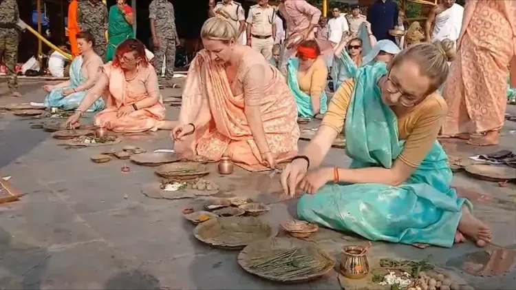पितृ पक्ष 2026: गया के देवघाट पर 6 देशों के 48 विदेशी श्रद्धालुओं ने किया पिंडदान