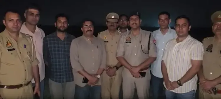 यूपी: गाजियाबाद में ₹10,000 इनामी लुटेरा और बलिया में गो-तस्कर मुठभेड़ में घायल, पुलिस ने किया गिरफ्तार