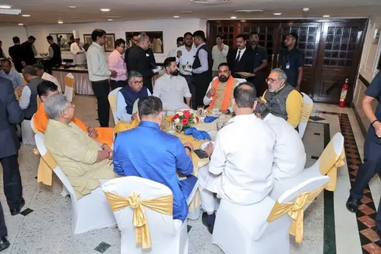 Giriraj Singh attends Bihar CM's dinner in New Delhi
