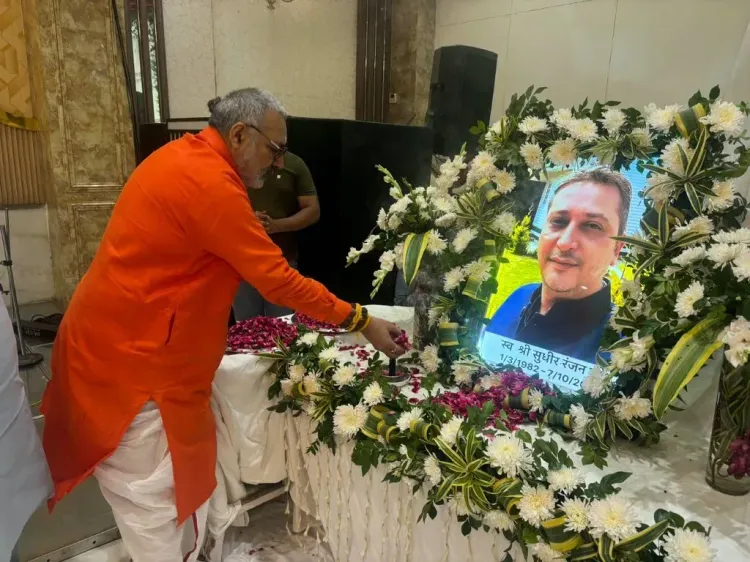 Giriraj Singh attends condolence meet for Sudhir Ranjan in Delhi