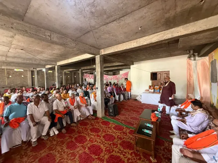 Giriraj Singh holds outreach in Teghra, highlights 12 years of Modi govt
