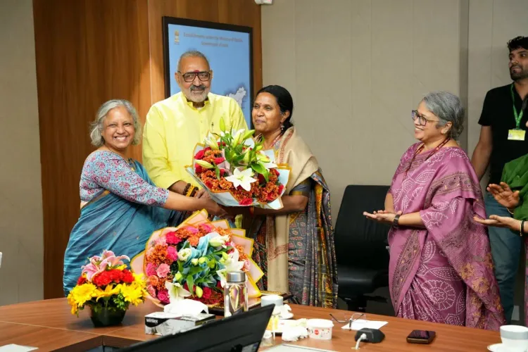 Giriraj Singh lauds DC Handloom Dr. M. Beena's three-year tenure