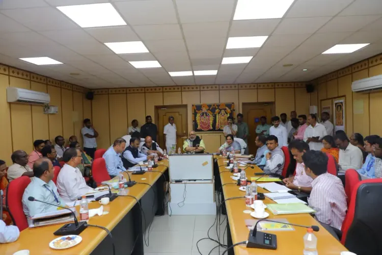 Giriraj Singh Reviews Tirupati Textile Sector With Central Bodies