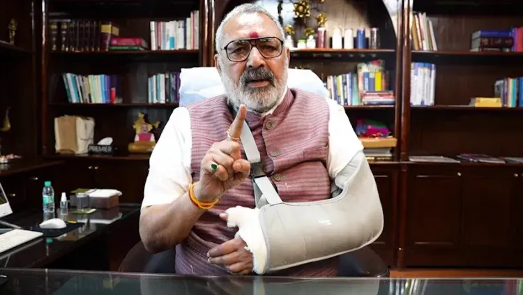 Giriraj Singh Targets Rahul Gandhi Over Trader Outreach