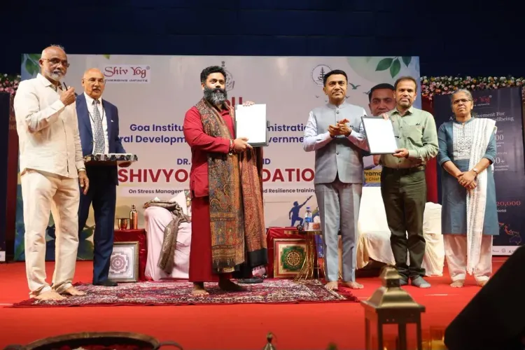 Goa CM Sawant witnesses GIPARD-ShivYog MoU for govt wellness