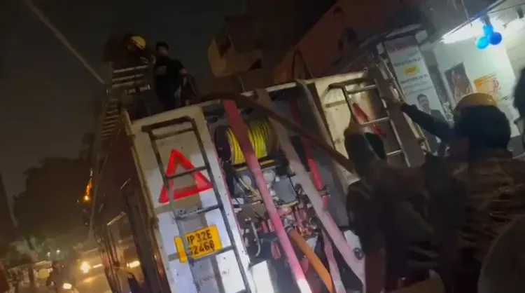 क्या गाजियाबाद में भीषण आग ने एक बड़ी दुर्घटना को टाला?