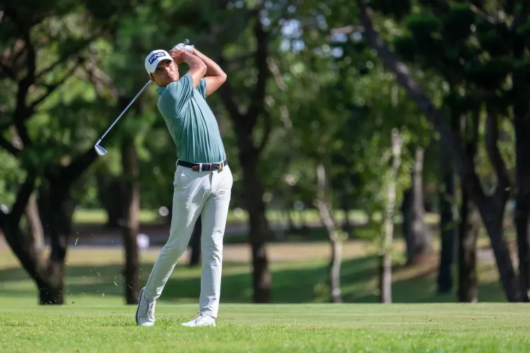How did Ajeetesh Sandhu fare at the Singapore Open?