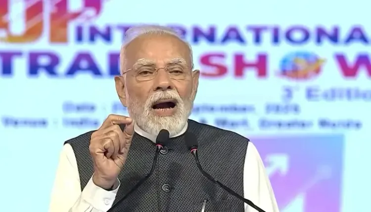 How is the Govt Supporting Entrepreneurs? PM Modi Advocates ‘Make in India’ at UP Trade Show