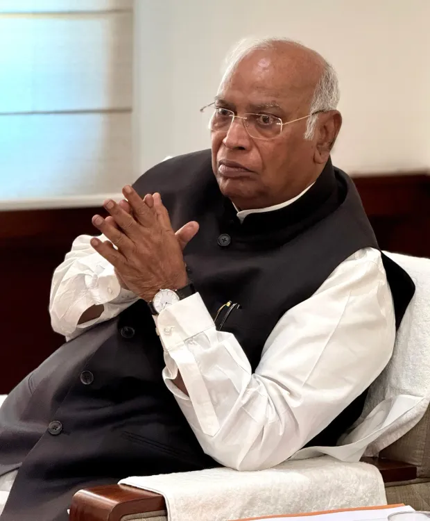 Kharge Accuses Government of Constitutional Manipulation Over Women's Reservation and Delimitation