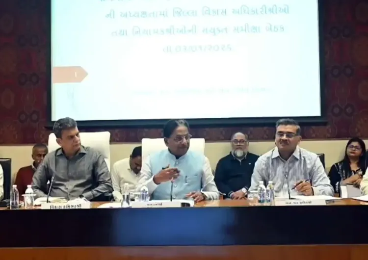 क्या राज्य सरकार ग्राम पंचायतों के विकास प्रोजेक्ट्स में तेजी और ट्रांसपेरेंसी लाने के लिए पक्का इरादा रखती है?