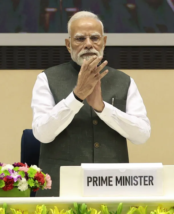 How is Jan Bhagidari Exemplified in PM Modi's 'Swasth Nari, Sashakt Parivar' Initiative?