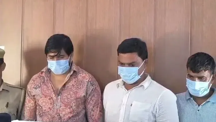 ग्रेटर नोएडा: जीटी रोड पर चलती कार से फायरिंग, तीन गिरफ्तार; 2 पिस्टल, 4 तमंचे और 159 कारतूस बरामद