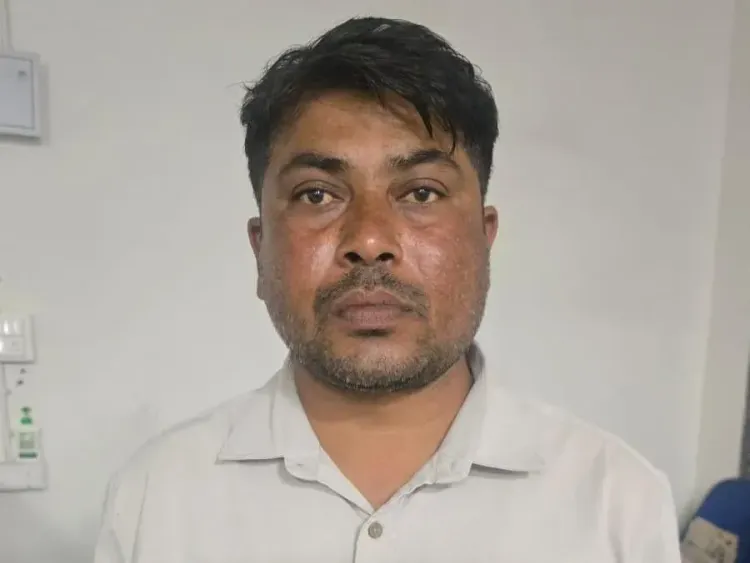 Gujarat ACB traps two Vadodara cops for ₹10,000 bribe in sting operation