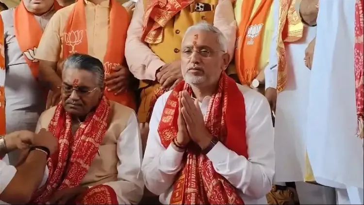 क्या भाजपा प्रदेश अध्यक्ष ने विश्व शांति के लिए शक्तिपीठ अंबाजी मंदिर में नवचंडी यज्ञ शुरू किया?