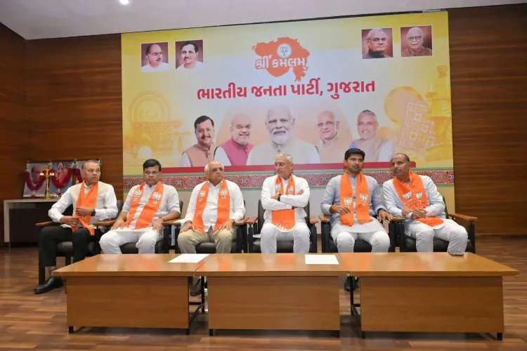 Gujarat BJP to hold Maha Aarti at temples marking 12 years of Modi rule