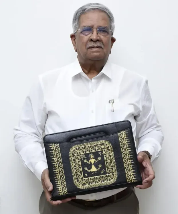 What Unique Feature Does the 2026-27 Gujarat Budget Cover Showcase?