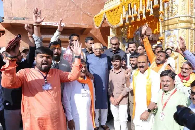 Did Gujarat CM Bhupendra Patel Offer Prayers at Bhavnath Temple for Mahashivratri?