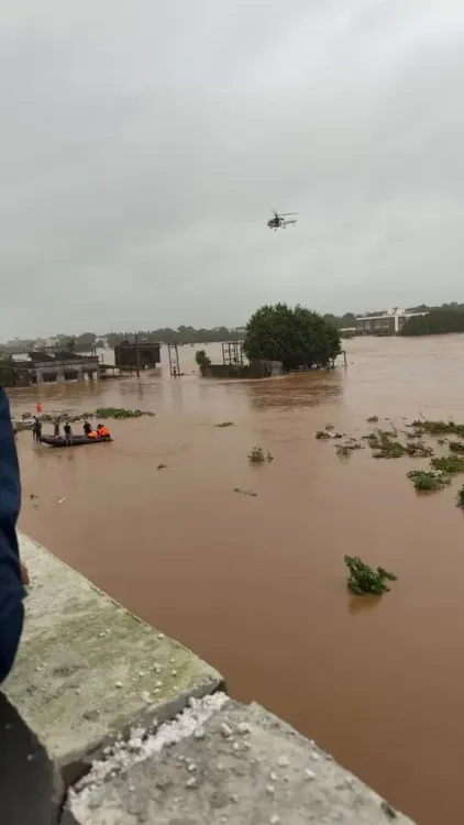 Gujarat CMO: Helicopter Rescue Saves Flood-Trapped Valsad Residents