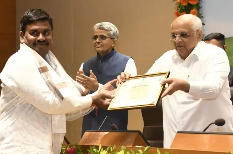 Gujarat expands natural farming network to 1,200 centres, honours 93 farmers