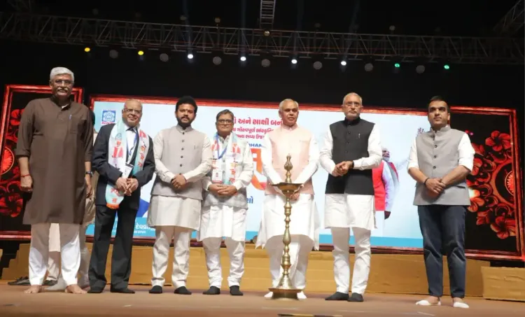 Did Gujarat's Governor Attend the Musical Multimedia Show 'Namotsav' Celebrating PM Modi's Life?
