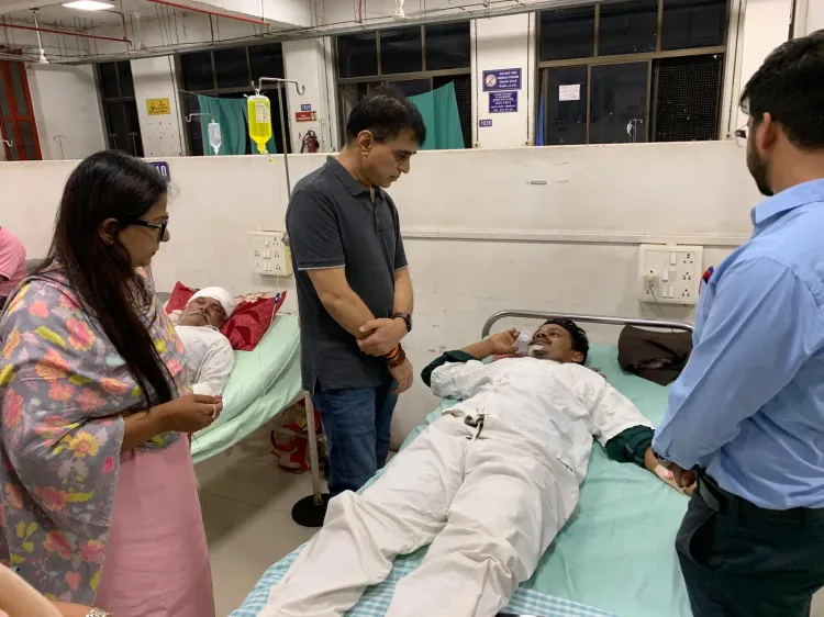 Bardoli bus crash: Gujarat Health Minister meets 9 injured at Surat Civil Hospital