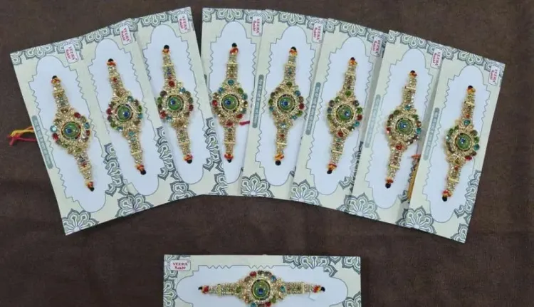 Statue of Unity: Local youth rakhis on sale at 3 Ekta Nagar spots