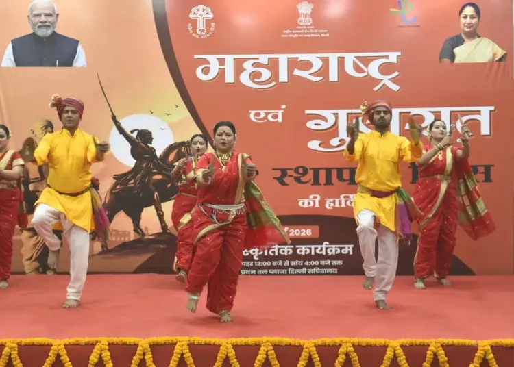 Gujarat and Maharashtra Day celebrated at Delhi Secretariat with folk dance performances