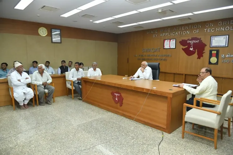 क्या सीएम भूपेंद्र पटेल ने जिलाधिकारियों को तालुका और डिस्ट्रिक्ट स्वागत के फैसलों को लागू करने के निर्देश दिए?