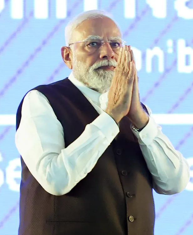 क्या पीएम मोदी के जन्मदिन पर गुजरात में 378 स्थानों पर रक्तदान शिविर का आयोजन हो रहा है?