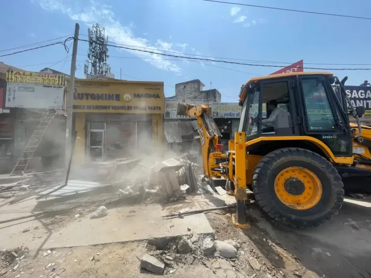 Gurugram: Ongoing Anti-Encroachment Efforts on Sheetla Mata Road