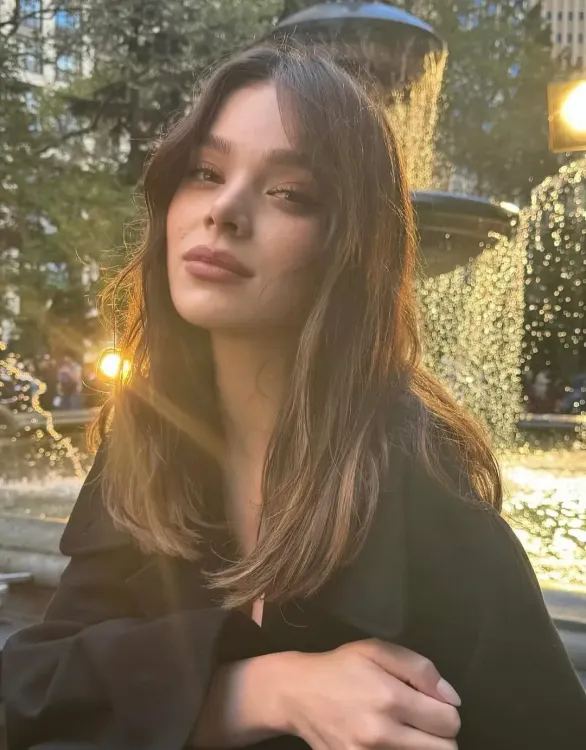 Hailee Steinfeld on motherhood: daughter taught her unconditional self-love