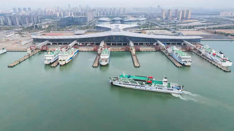 क्या हाईनान मुक्त व्यापार द्वीप में विशेष सीमा शुल्क संचालन शुरू होगा?