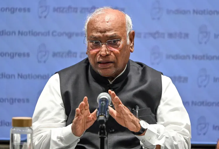 हल्द्वानी शुद्धीकरण विवाद: खड़गे ने नड्डा को लिखा पत्र, 24 दिन बाद भी एफआईआर नहीं
