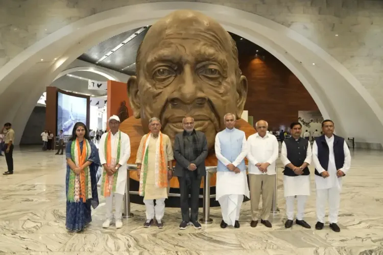 क्या हमारा राष्ट्र अखंड भारत की मजबूत नींव रखने के लिए लौह पुरुष का सदैव ऋणी रहेगा?