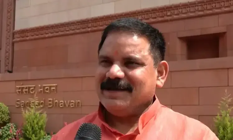 सतीश चंद्र दुबे: विपक्ष हमेशा अवरोध खड़ा करने में जुटा रहता है