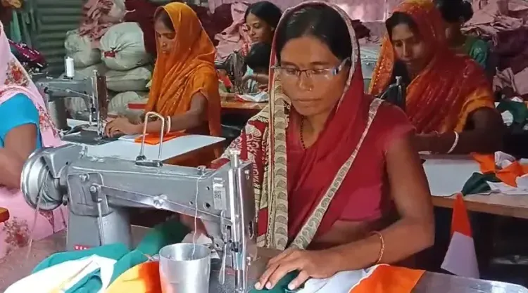 Har Ghar Tiranga: 1,600 Jeevika Didis stitch 80,000 flags in Samastipur
