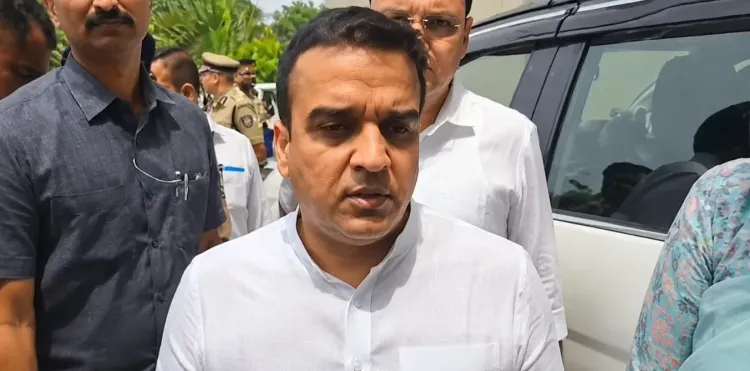 सूरत बाढ़ में ₹500 करोड़ खारी प्रोजेक्ट का ऐलान, डिप्टी सीएम हर्ष संघवी ने नागरिकों की एकजुटता को सराहा