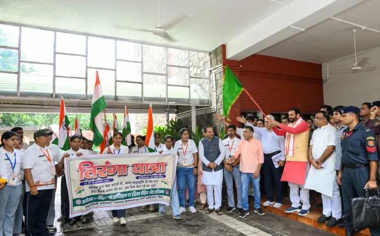 Did Haryana CM Flag Off 'Tiranga Yatra' Led by Girl Students from Chandigarh?